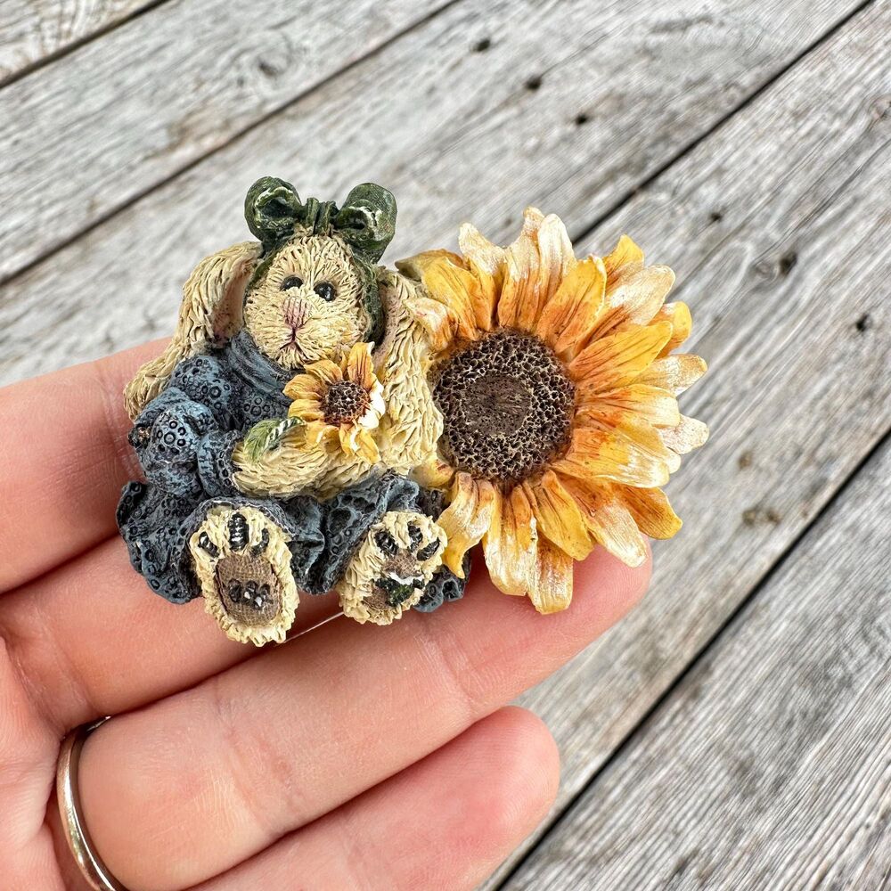 Vintage Jewelry Adorable Bear with Sunflower Brooch Pin